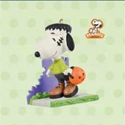 2011 A Monstrous Disguise (Snoopy), The Peanuts Gang, Halloween