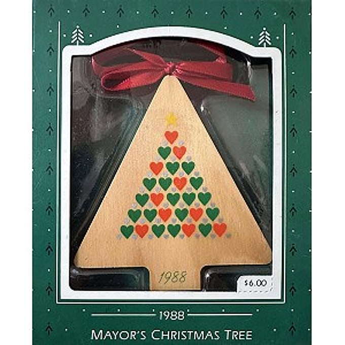 1988 Triangular Tree, Mayor's Christmas Tree