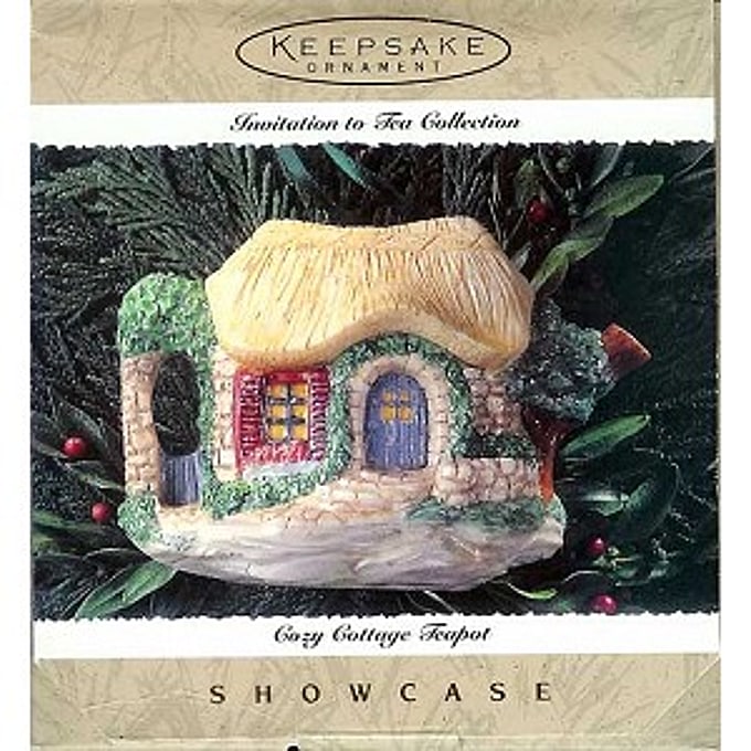 1995 Cozy Cottage Teapot, Invitation to Tea