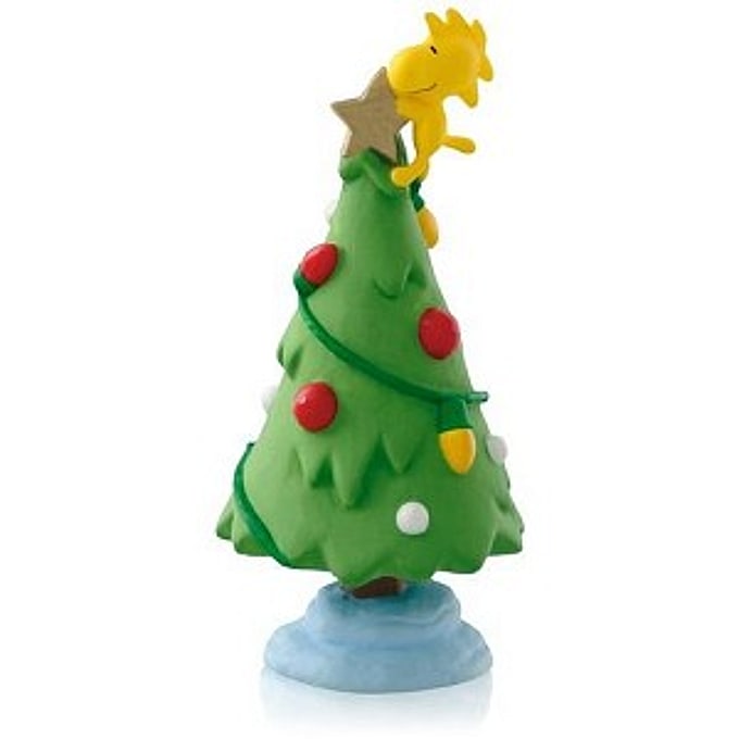 2015 Woodstock Tree, Peanuts, Decking the Tree